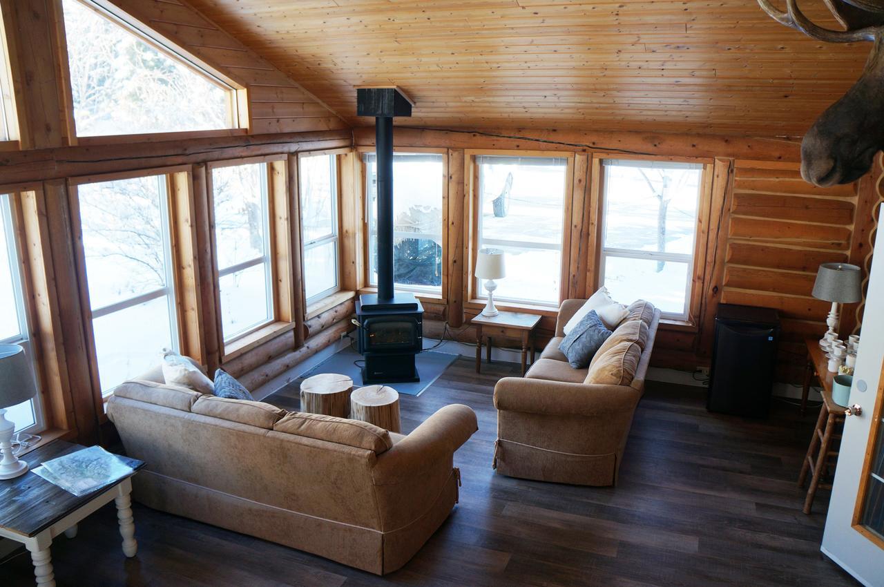 Whitewater Lodge Golden Extérieur photo